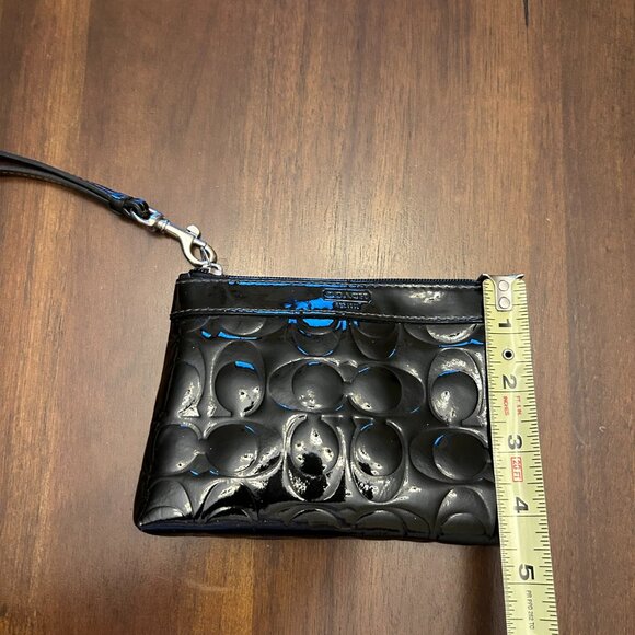 Coach Zip Wristlet Signature Patent Leather Small Black - Picture 12 of 13